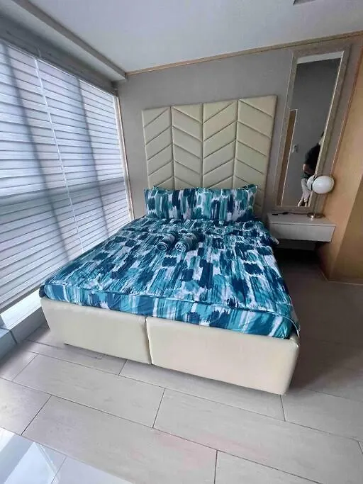 Stylish 1Br Uptown Parksuites Bgc, 200Mbps/Smarttv Manila