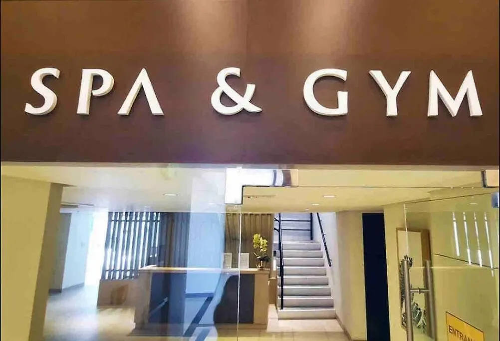 Stylish 1Br Uptown Parksuites Bgc, 200Mbps/Smarttv location